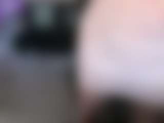 Live cam show with ClassySamantha - Brown Hair MILF on Milfs Live
