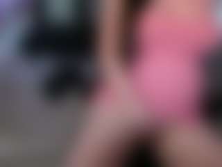 Live cam show with ClassySamantha - Middle Aged on Streamer API