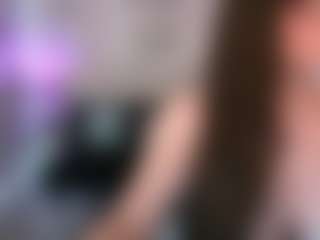 ClassySamantha MILF webcam performer live streaming