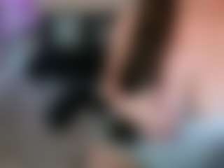 Live cam show with ClassySamantha - Granny on Camsoda