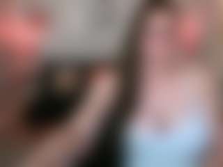Live cam show with ClassySamantha - Granny on 1on1-livenow