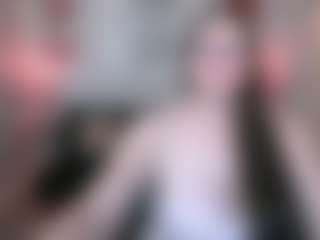 ClassySamantha's Live Sex Cam Show