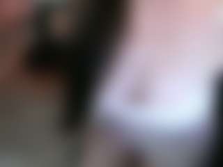 Live cam show with ClassySamantha - Moaning on dropp.cam