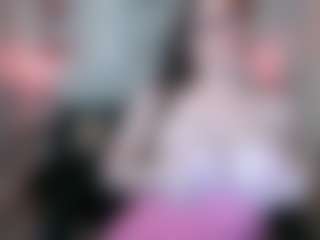 Live cam show with ClassySamantha - Spy Granny on live.xheat.ai