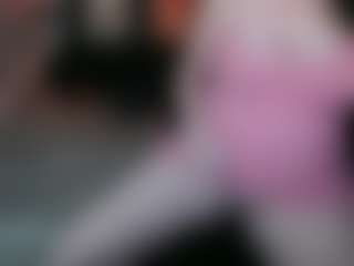 Live cam show with ClassySamantha - Dildo Or Vibrator Granny on Dolls Live