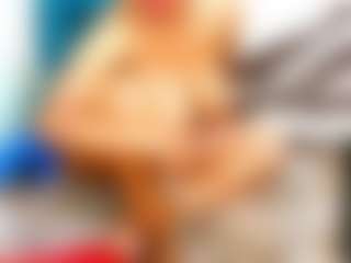 EbonyBlooom69's Live Sex Cam Show