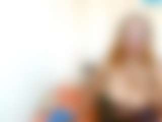 EbonyBlooom69 MILF webcam performer live streaming