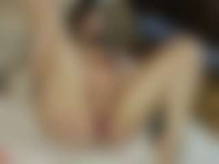 EllyaRose's Live Sex Cam Show
