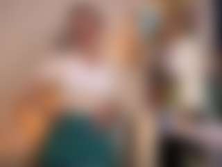 Live cam show with Rosa - Average on sexylive.show