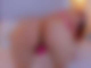 iara-miranda's Live Sex Cam Show