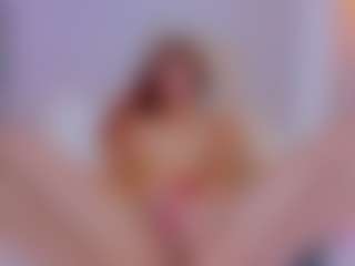 iara-miranda's Live Sex Cam Show