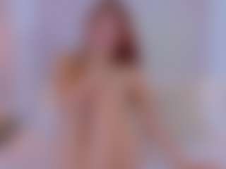 iara-miranda's Live Sex Cam Show