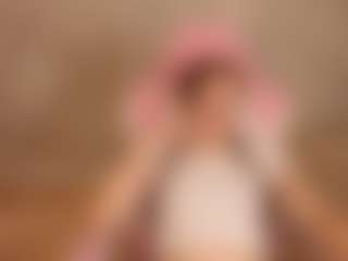 Live cam show with IdaRowe - Blue Eyes on crypto-cams