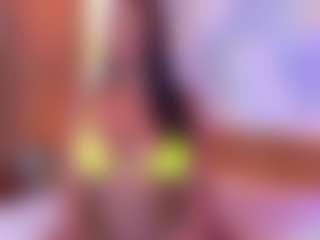 ivonny-kenia's Live Sex Cam Show