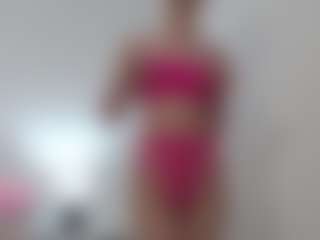 Live cam show with IvyWild - Cum on Camsoda