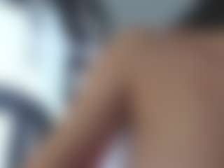 Live cam show with IvyWild - Petite on mypornchat.com