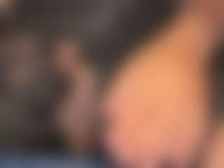 Live cam show with LaylaNoir - Eating Pussy on Nude Live Now