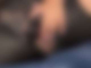 LaylaNoir MILF webcam performer live streaming