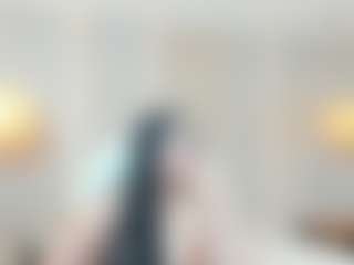 Live cam show with Niky-Hamilton - Shaved Pussy on Camsoda
