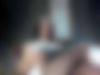 Show live cam dengan Rwby-Gremory - White di Camsoda | colombia