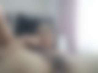 Live cam show with SaharaNight - Tiny on Camsoda