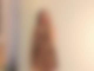 Live cam show with Valery-Cooper8 - Average on CamwithHer