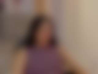 Live cam show with Valery-Cooper8 - Smoking on pussylord.com
