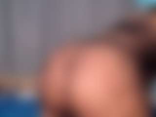 ValvetSin69's Live Sex Cam Show