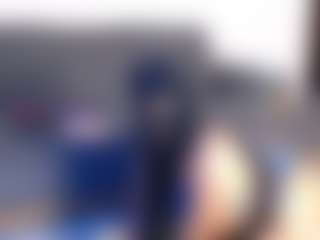 Live cam show with amandahun - Granny on studioflirtlive.com