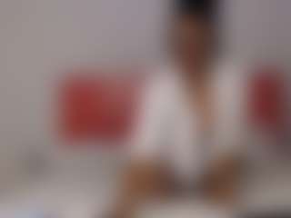 Live cam show with amandahun - Granny on Milf Play