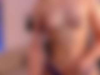 Bunny-Elsy's Live Sex Cam Show