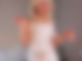 Live cam show with Bunny-Elsy - Lean on Camsoda