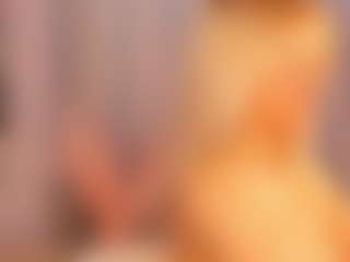 Live cam show with Bunny-Elsy - Lean on Stripli.com