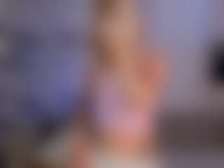 Live cam show with Bunny-Elsy - Lean on Camsoda