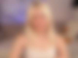 Bunny-Elsy's Live Sex Cam Show