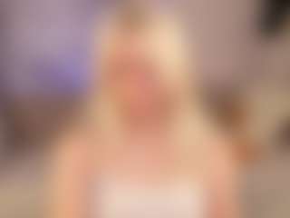 Live cam show with Bunny-Elsy - Blonde Hair Fetish on Gym Cam Girls