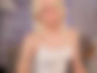 Live cam show with Bunny-Elsy - Moaning on madthumbs