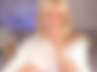 Live cam show with Bunny-Elsy - Upskirt on https://playwithruby.com