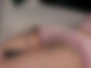 Live cam show with Bunny-Elsy - Body Massage on Streamer API