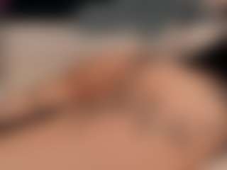 Live cam show with Bunny-Elsy - Upskirt on slutload