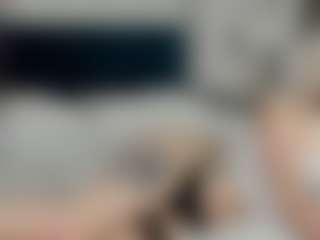 Live cam show with Bunny-Elsy - Upskirt on Camsoda