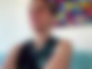 Live cam show with CHACHA - Brown Eyes on Camversity