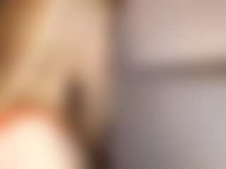 CherrieQuinalty's Live Sex Cam Show