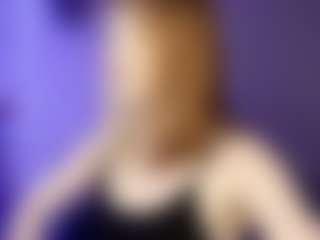 Live cam show with CherrieQuinalty - Thin on SinfulBabes