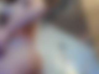 ChloeeBell's Live Sex Cam Show