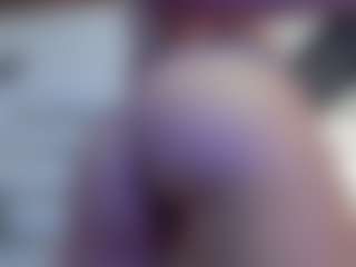 ChloeeBell's Live Sex Cam Show