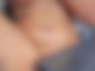 ChloeeBell's Live Sex Cam Show