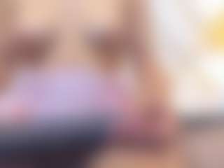 ChloeeBell's Live Sex Cam Show