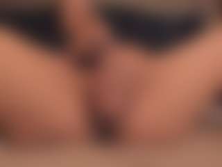 Live cam show with ChloeeBell - Brown Eyes Brown Hair on sexylivex.com