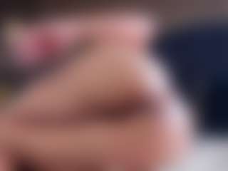 ChloeeBell's Live Sex Cam Show